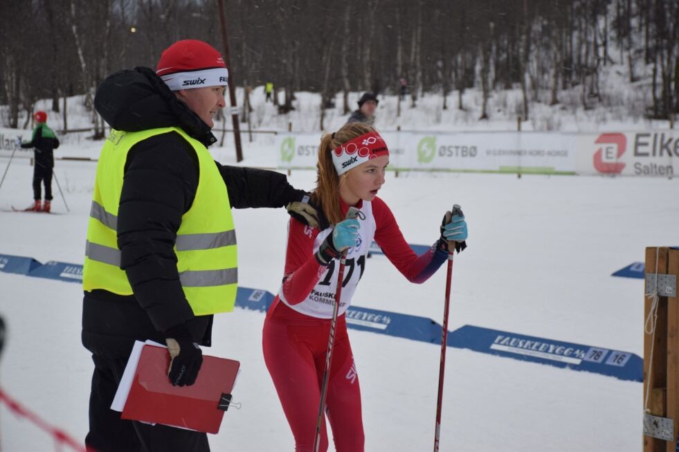 TOK BRONSE. Marie Risvoll Amundsen (13) er en talentfull skiløper fra Fauske. Her fra da hun gikk skirenn i Klungsetmarka i januar. Foto: Eva S. Winther