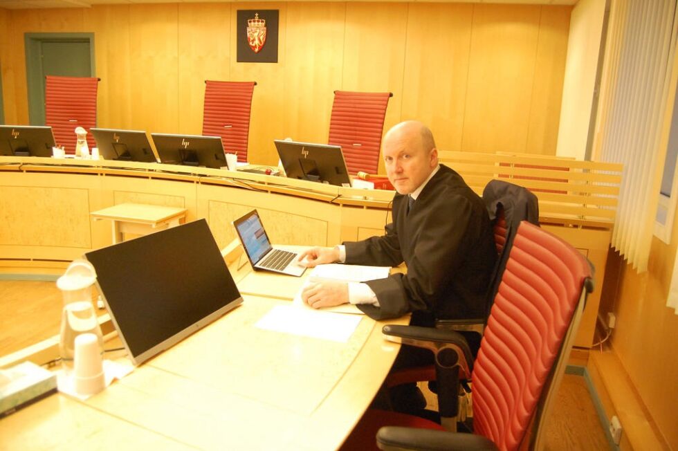 MØTTE IKKE. Tiltaltes forsvarer, advokat Svein Skipnes, var den eneste som representerte tiltalte i Salten tingrett.
 Foto: Stig Bjørnar Karlsen