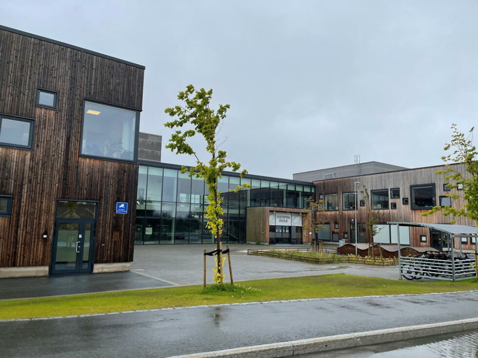 FEM SØKERE. Vestmyra skole søker etter ny rektor.
 Foto: Helge Simonsen