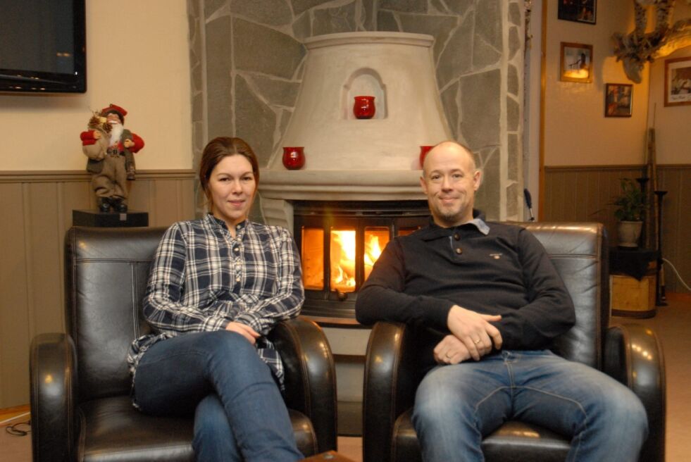 HJEMMEKOSELIG. Linda og Tommy Andersen overtok Beiarn Vertshus på Moldjord i januar, 2014. Nå har de slått stedet konkurs. Arkivfoto: Maria Trondsen