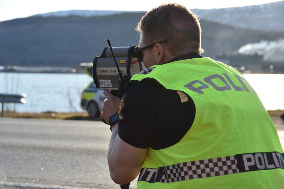 BEHOLD UP. Nordland Senterparti mener det er viktig for trafikksikkerheten at Utrykningspolitiet har fartskontroller.
 Foto: Victoria Finstad