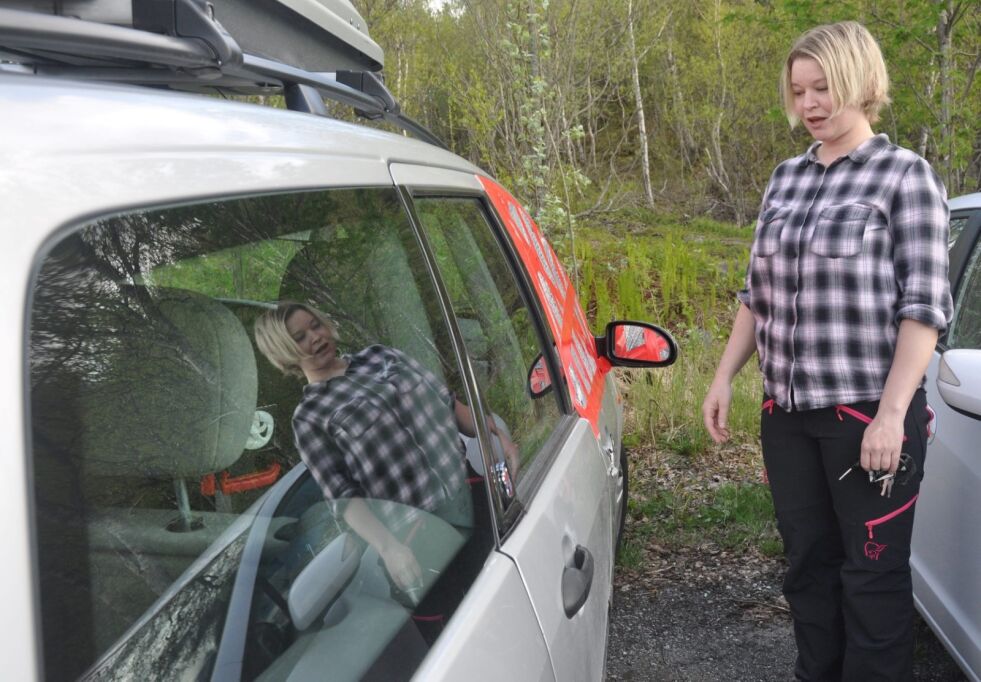 OPPGITT. Ingrid Michaelsen var en av de som var oppgitt over innbruddet i bilen sin i Brattåsvika i Valnesfjord natt til lørdag 30. mai i fjor.  Heldigvis kunne hun kjøre bilen hjem. Begge foto: Sylvia Bredal