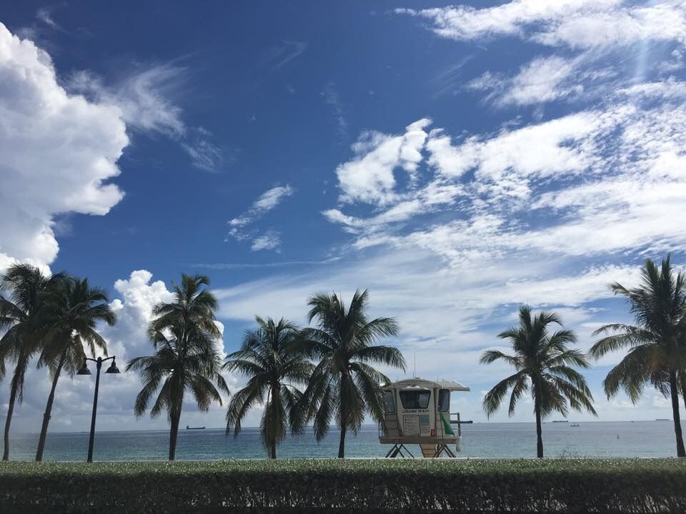 Smiler du er det lettere å komme i kontakt med folk. Jeg erfarte det nylig - her på vakre Fort Lauderdale Beach.
 Foto: Espen Johansen