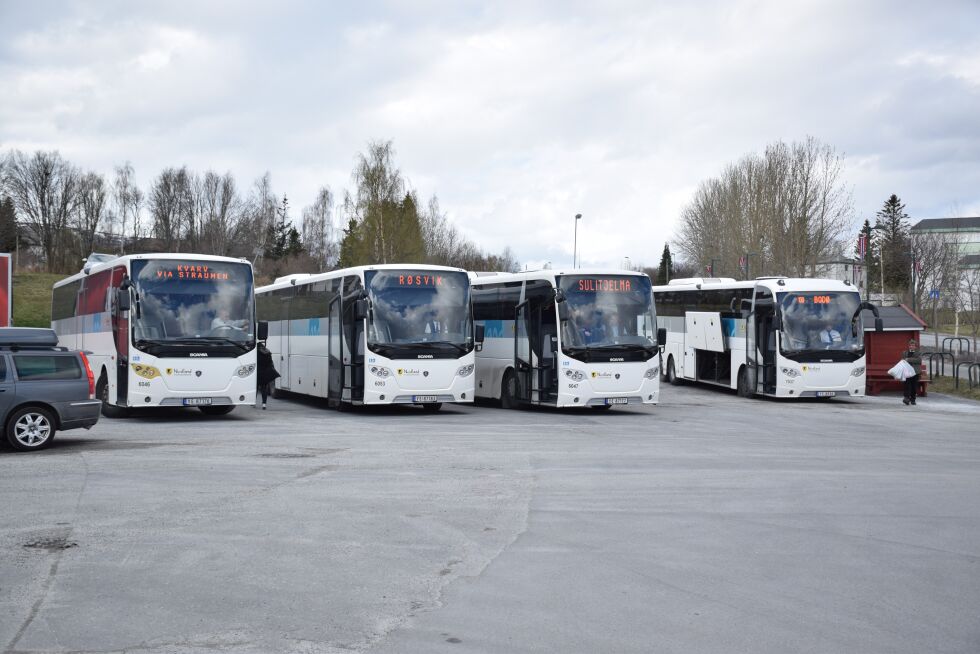 BUSSKUTT. Det er foreslått å kutte bussrute 18:571, som går fra Oppeid til Bodø. Dette protesterer blant annet Sørfold-politikerne mot.
 Foto: Ina Sand Solli